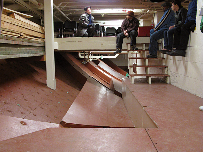    .    Orlop ,      .     .         -       "".