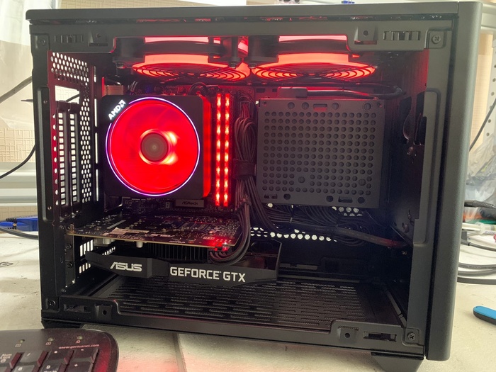  Cooler Master MasterBox NR200P