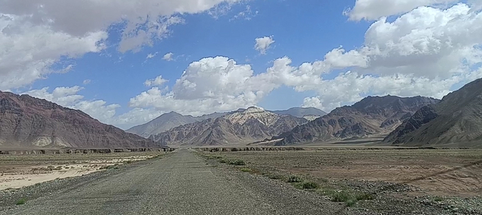 Марсианский ландшафт возле Мургаба