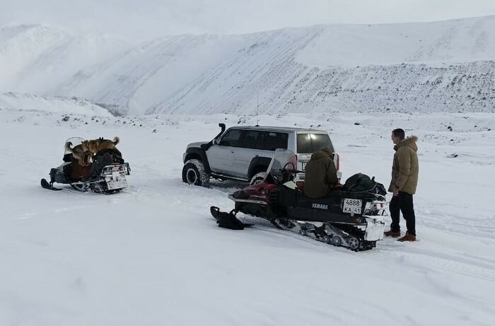 Хорошо что на свете есть японцы, которые делают машины и снегоходы
