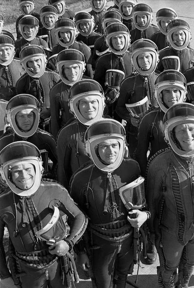 Курсанты на летном поле. Качинское высшее военное авиационное училище летчиков им. А. Ф. Мясникова(1964 год)