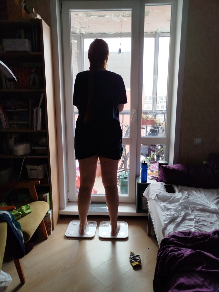 Встала Сара на весы...