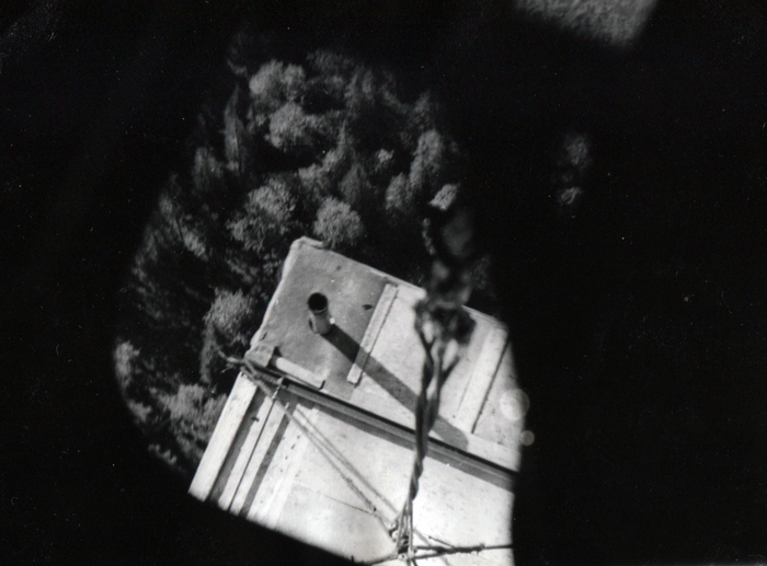 Вид на балок из вертолёта. Красивое, но страшноватое зрелище, особенно когда балок начинает раскачиваться от ветра.