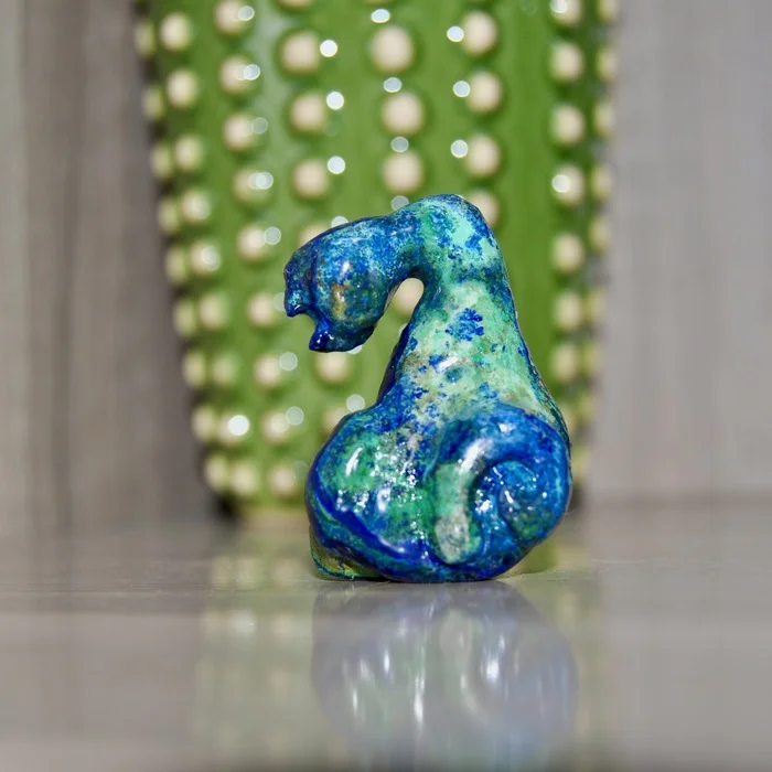 Glitchy Cat from Azurmalachite - My, Needlework with process, Needlework, With your own hands, Friday tag is mine, Stone carving, cat, Azurite, Malachite, Figurines, Longpost