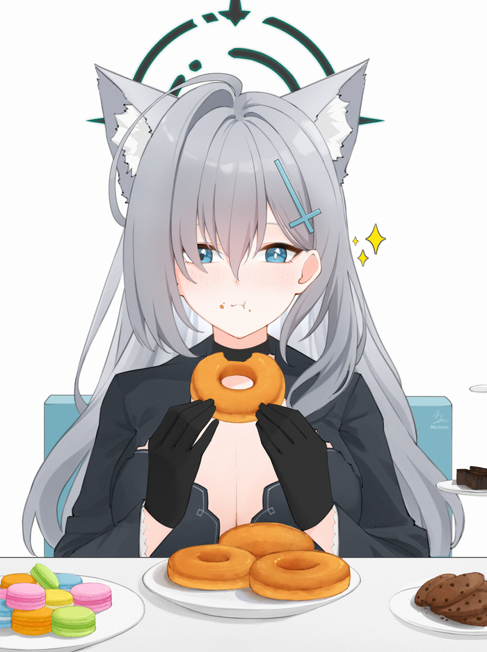 Shiroko sneak eating snacks