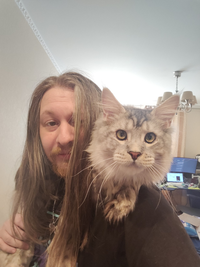 И валяться на плечах