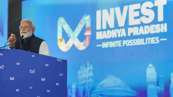 Investors Fight Over Food at Global Investors Summit 2025 - news, Humor, Investments, Money, India, Info gypsies, Video, Vertical video, Short videos