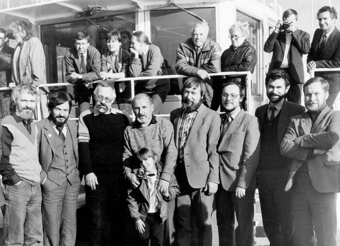 Редколлегия газеты Союза писателей РСФСР "Литературная Россия", 1990