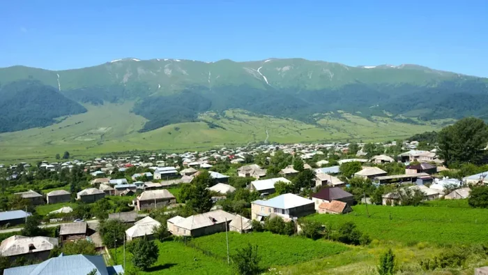 Молокане из Фиолетова. Как живет самая закрытая русская община в Армении Планета Земля, Земля, Армения, Длиннопост