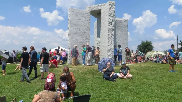 The Georgia Guidestones - The Most Mysterious Monument in the United States - Planet Earth, Land, Longpost