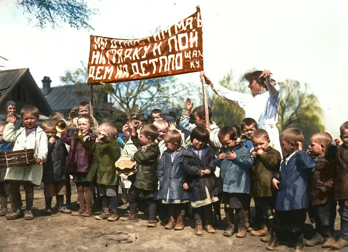 Нелёгкая жизнь СССР в первое десятилетие своего существования. 20 раскрашенных фотографий 20 век, Историческое фото, Старое фото, Фотография, СССР, 1920-е, Колоризация, Длиннопост