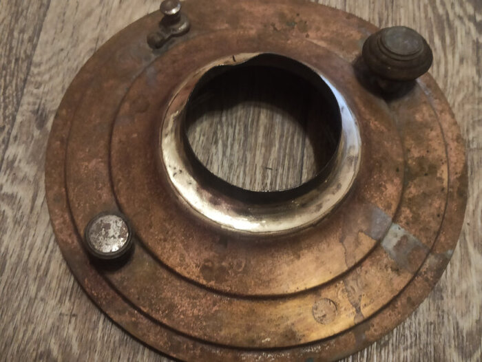 Примеряем кольцо на крышку