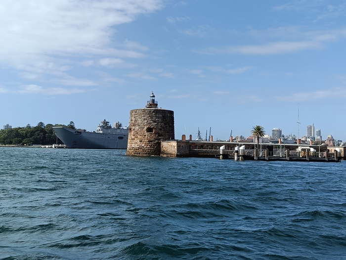 Военноморская база