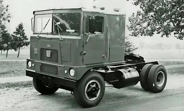 Тягачи Marmon - Роллс-Ройсы среди грузовиков Хочу все знать, История автомобилей, Познавательно, Авто, Тягач, Техника, Яндекс Дзен (ссылка), Длиннопост, США, Грузовик