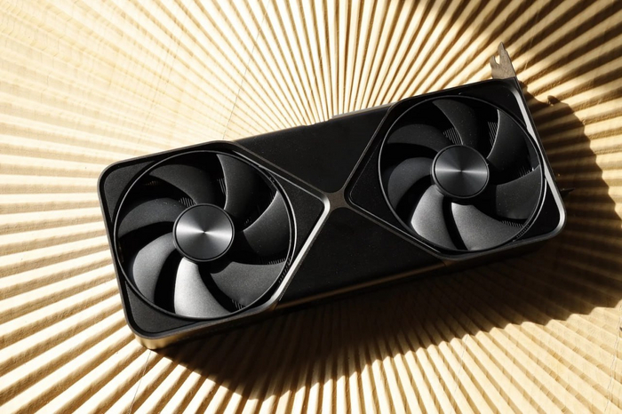    ,    RTX 5000        ,  , , , , , ,  , , ,   , Nvidia, AMD