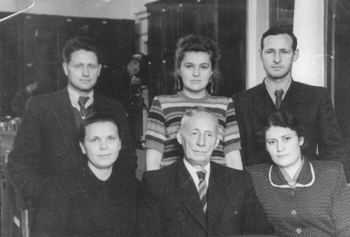     ,   (  : . , .. , . , : .. , .. , ..), 1953 .