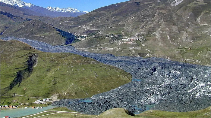 Место Кармадонской трагедиии