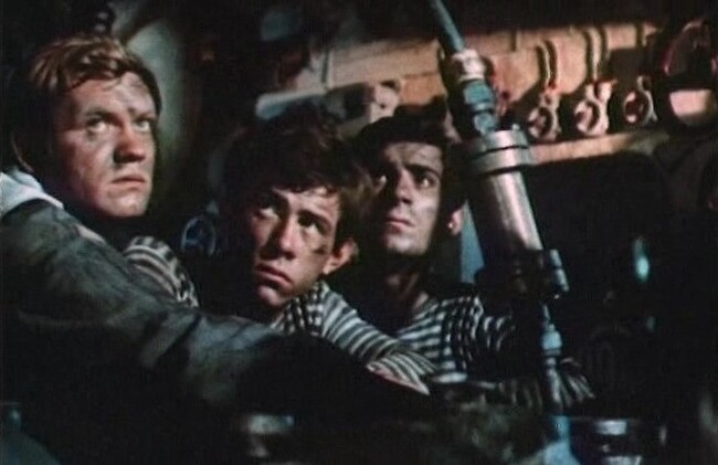 Кадр из худ. фильма "Командир счастливой "Щуки" (СССР, 1972).