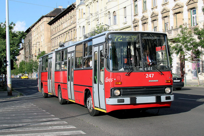        Ikarus 280T  , 2015.  : <!--noindex--><a href="https://pikabu.ru/story/neobyichnyie_trolleybusyi_moskvyi_12459455?u=https%3A%2F%2Fru.wikipedia.org&t=https%3A%2F%2Fru.wikipedia.org&h=536cd862ecfcaeb32d2d24ec0061829a42208641" title="https://ru.wikipedia.org" target="_blank" rel="nofollow noopener">https://ru.wikipedia.org</a><!--/noindex-->