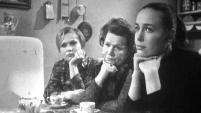       "  " (1971).        "  "