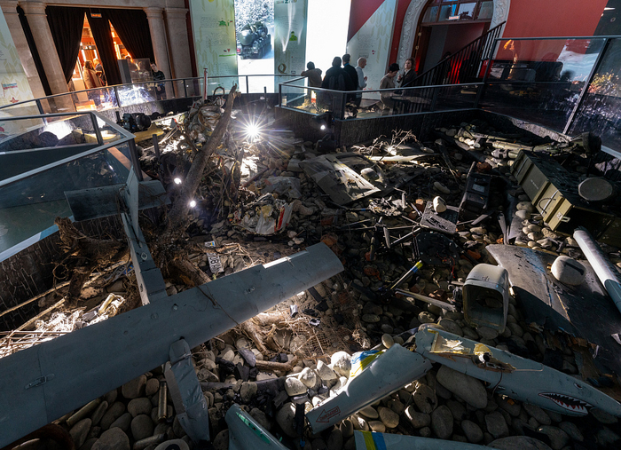 ���� 2025 �.