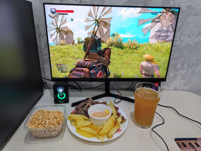 СкуФные вечера продолжаются!Купил плотву и гоняю на Плотве) Есть 65+ часов в Ведьмак 3!