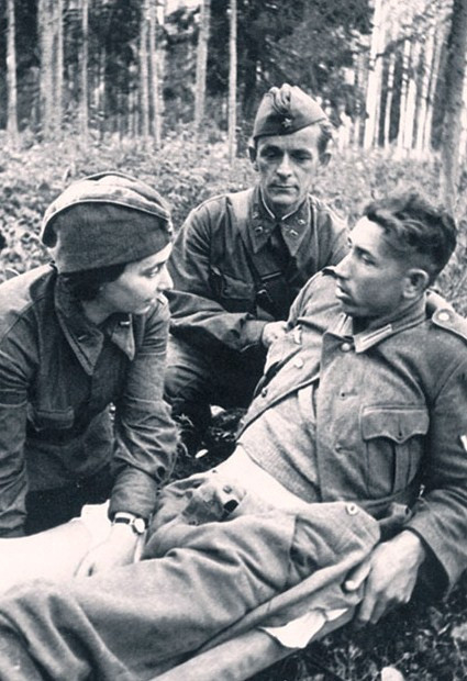 -       ,  ,   8  1942 . (   -  1941 .)