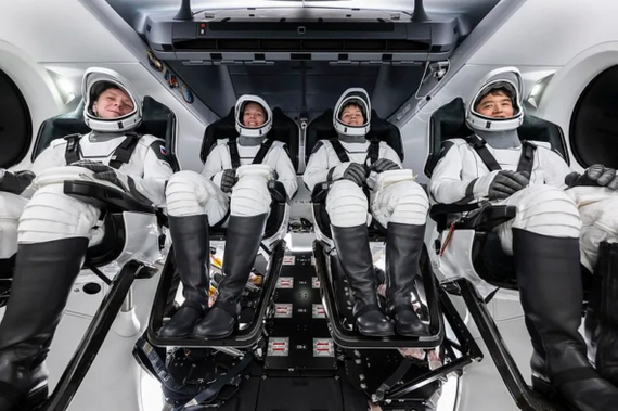 SpaceX    Crew-10      , , , , , , 