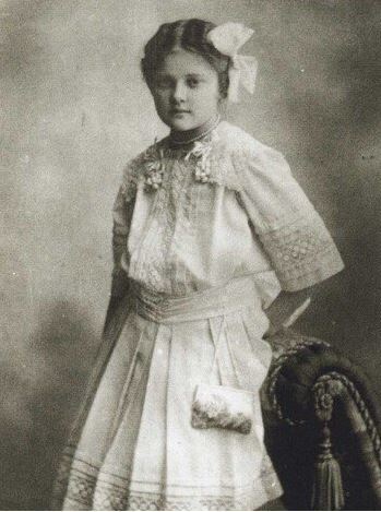 Гимназистка Ляля.