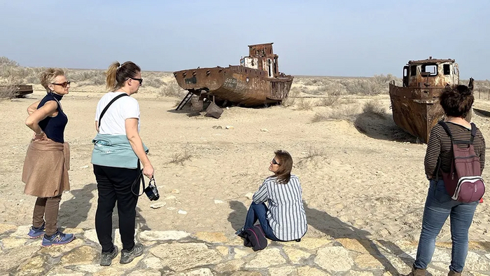 Музей речных судов в Муйнаке. До моря 100 км