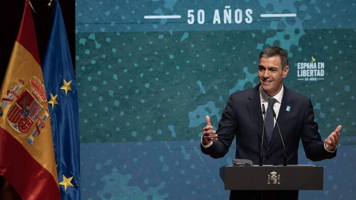 Председатель правительства Испании Педро Санчес объявляет программу мероприятий, приуроченных к 50-летию со дня смерти Франко