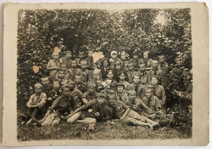 В лагере в Пустых Морквашах (из архива жительницы с. Свияжск Л.П. Колесовой). 1937 год.