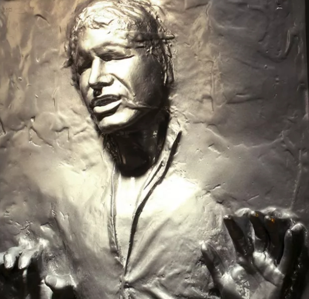 Ненуачо... и гроб, и памятник...