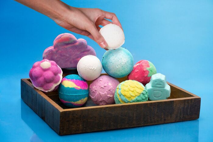      Lush, ,  , , , , , , , , 