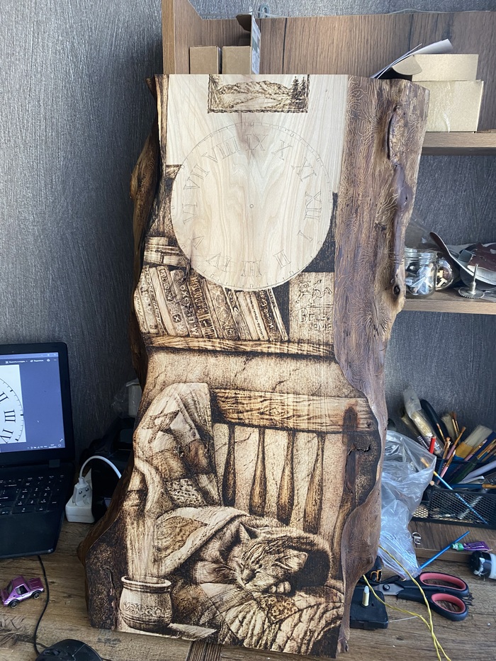 Повесила картину