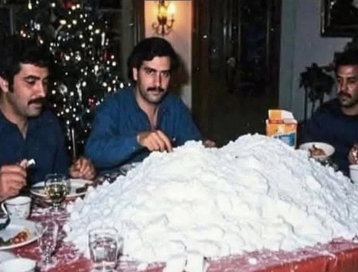 According to an old tradition, in Colombia men make dumplings for the whole family - Colombia, Dumplings, Pablo Escobar, Drugs, Strange humor, Repeat, Cocaine