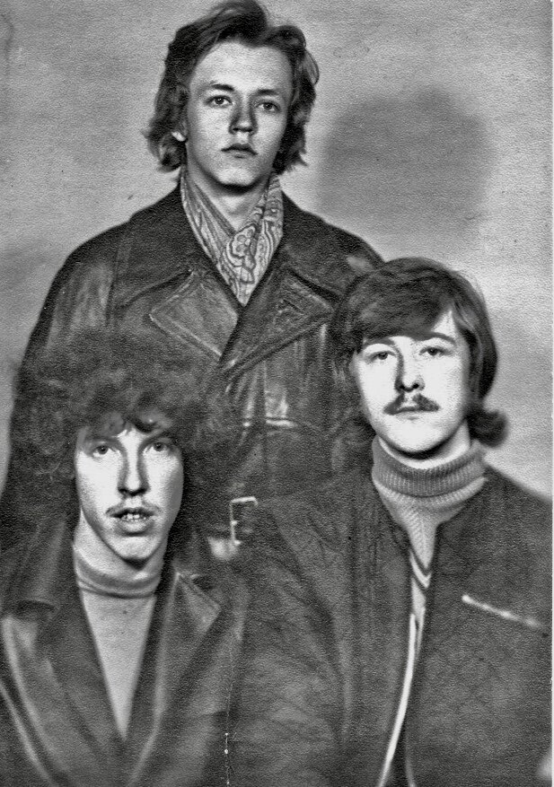 Макаревич*, Борзов, <a href="https://pikabu.ru/story/yuriy_borzov_nu_kak_pel_gradskiy_i_kak_pel_makarevich_12476388?u=https%3A%2F%2Fdzen.ru%2Fa%2FZDgtYBjoljUPnH4d&t=%D0%9A%D1%83%D1%82%D0%B8%D0%BA%D0%BE%D0%B2&h=baa587c147b7680050745e80be521a9d0164e6b3" title="https://dzen.ru/a/ZDgtYBjoljUPnH4d" target="_blank" rel="nofollow noopener">Кутиков</a>