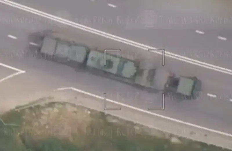 Footage of another Lancet destruction of Ukrainian Armed Forces equipment on the Kharkov ring road has been published - Politics, news, Special operation, Military Review, Kharkiv Oblast, UAV Lancet, Military establishment, Promotion, Offensive, Air defense, Rabotino, SAM OCA, Video, Video VK, Longpost