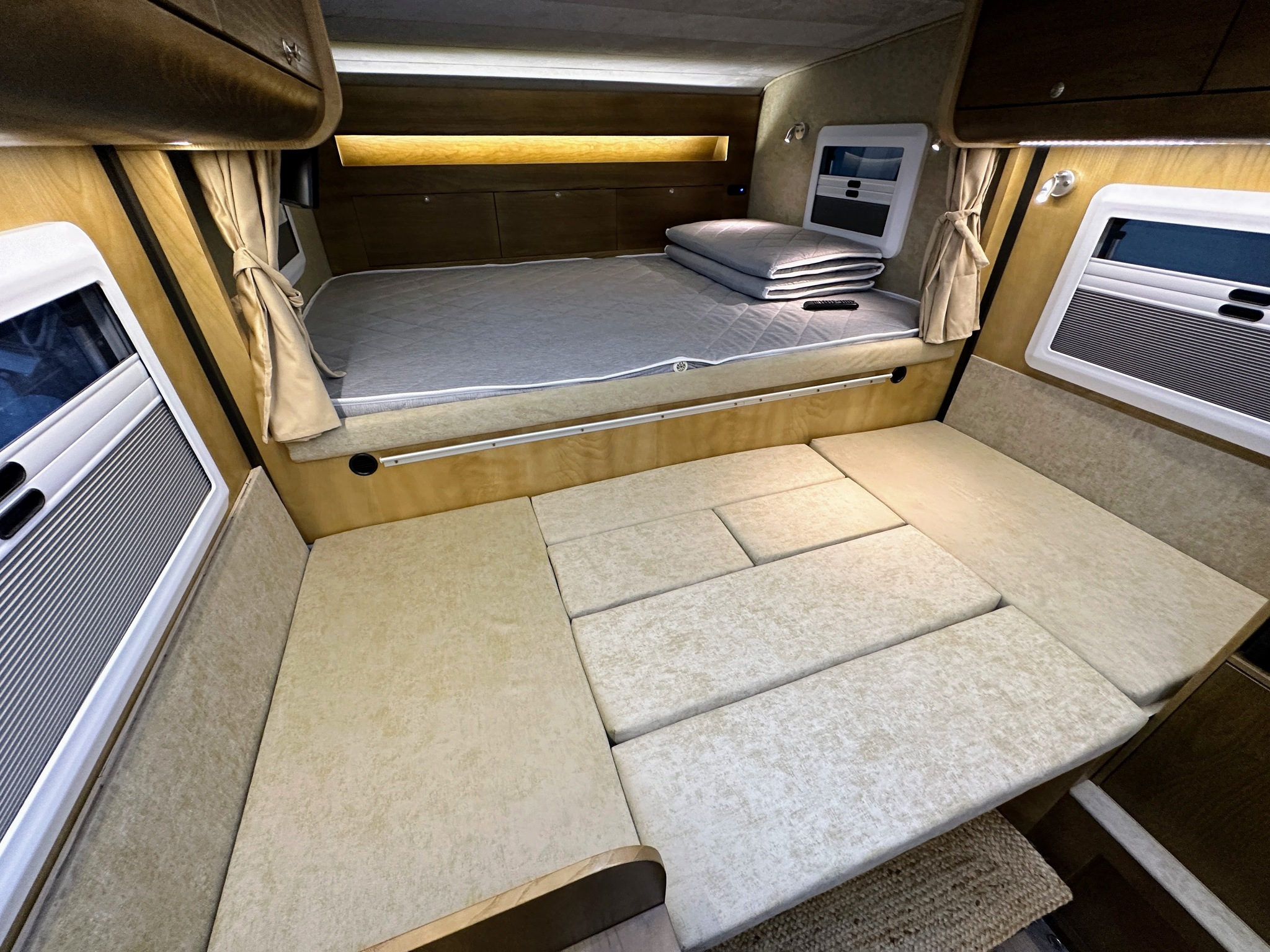 Люксовый кемпер для легкого пикапа. Piligrim Camper 370LX | Пикабу