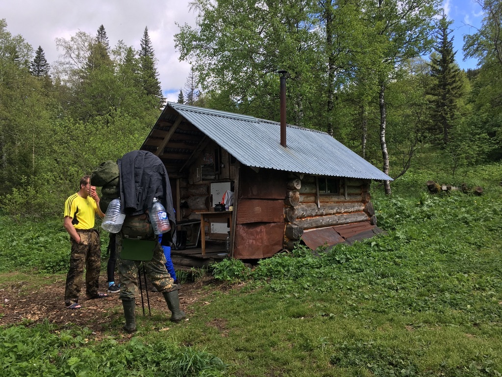 Unknown Southern Urals. Forest huts - My, sights, Hut, Forest, Southern Urals, Urenga Range, Ural, Ural mountains, Nature, Survival, 4x4, UAZ, Video, Vertical video, Longpost, The photo, Travel across Russia