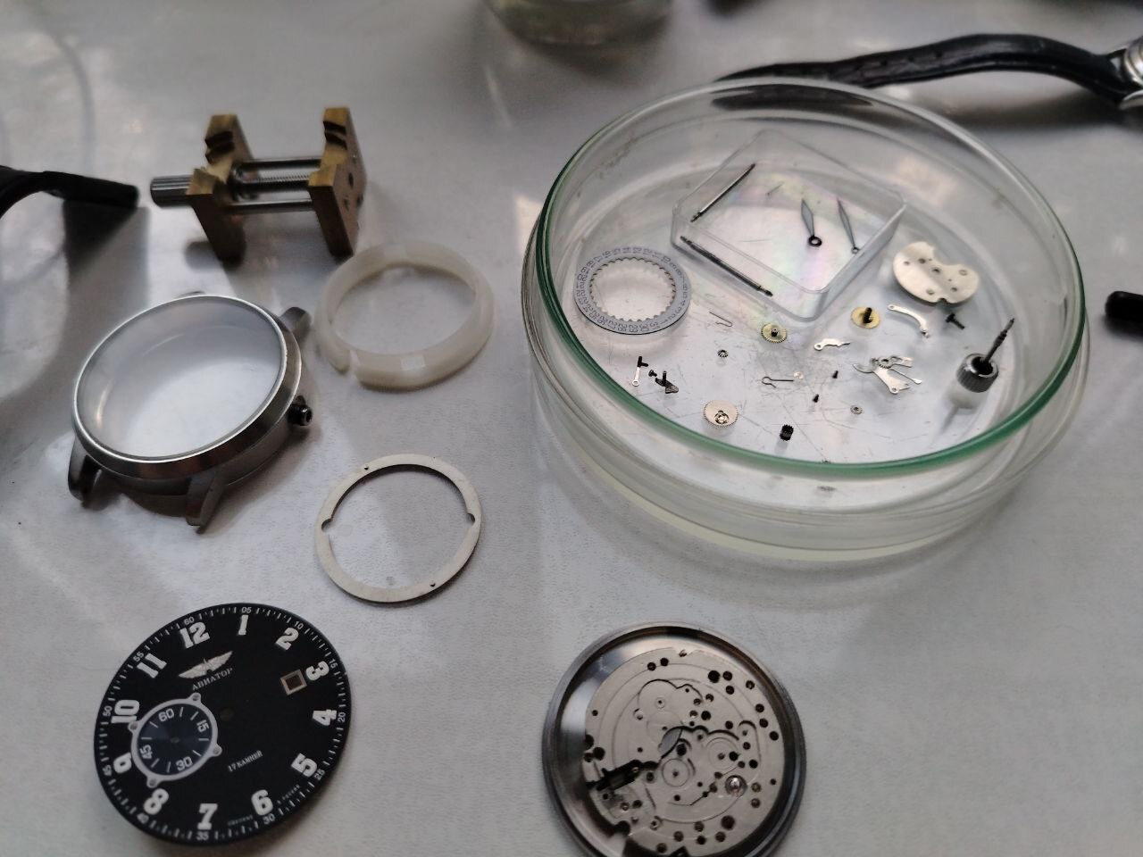 Correcting watch service errors - My, Workshop, Clock, Master, Hobby, Rukozhop, Craftsmanship, Restoration, Wrist Watch, Work from home, The photo, Emotions, Made with straight arms, Longpost