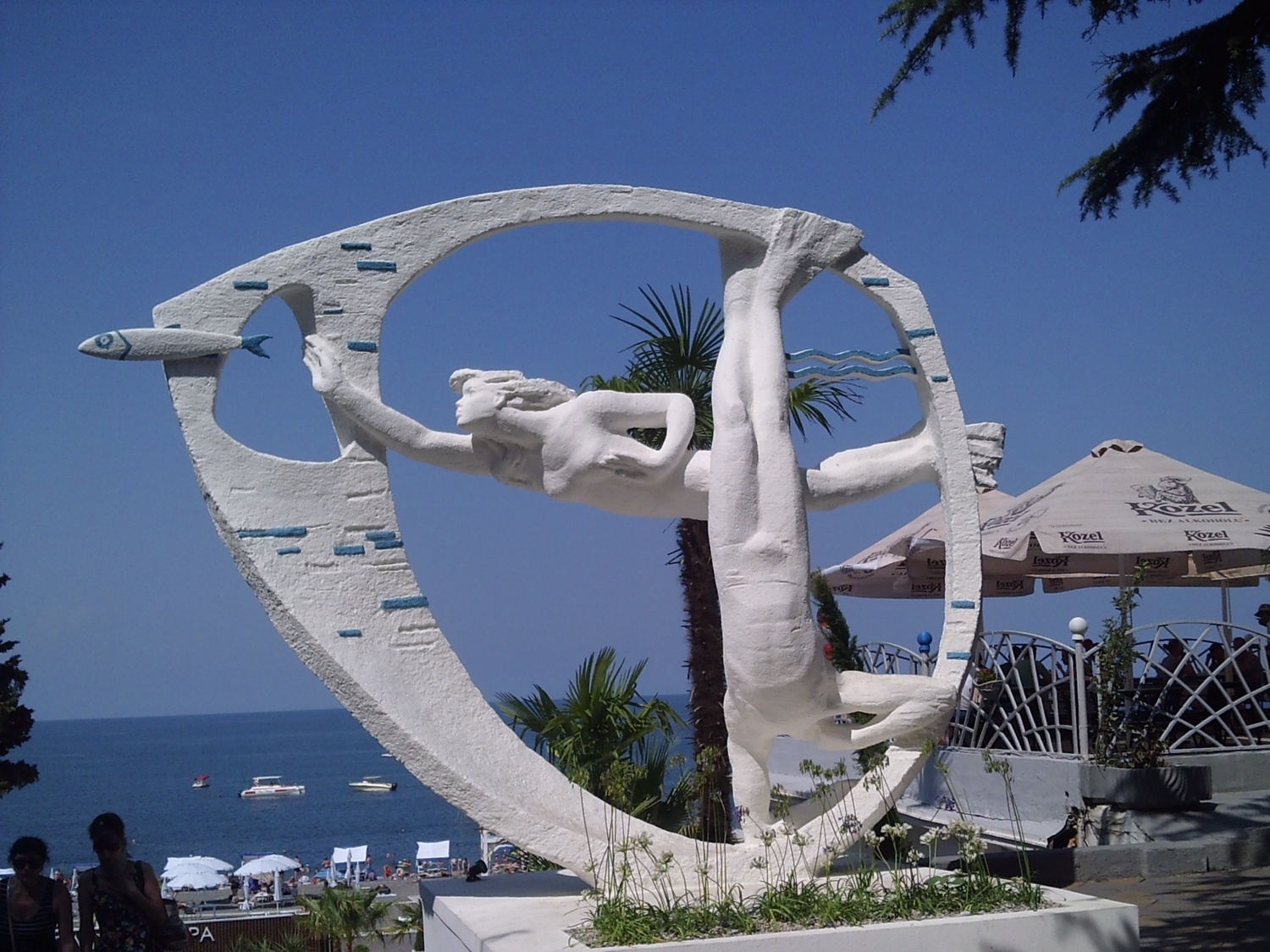 Swimmers and grandfather - My, Watercolor, Sketchbook, Plein air, Etude, Life stories, Old men, Riviera, Sochi, Sea, Sculpture, Old age, Longpost