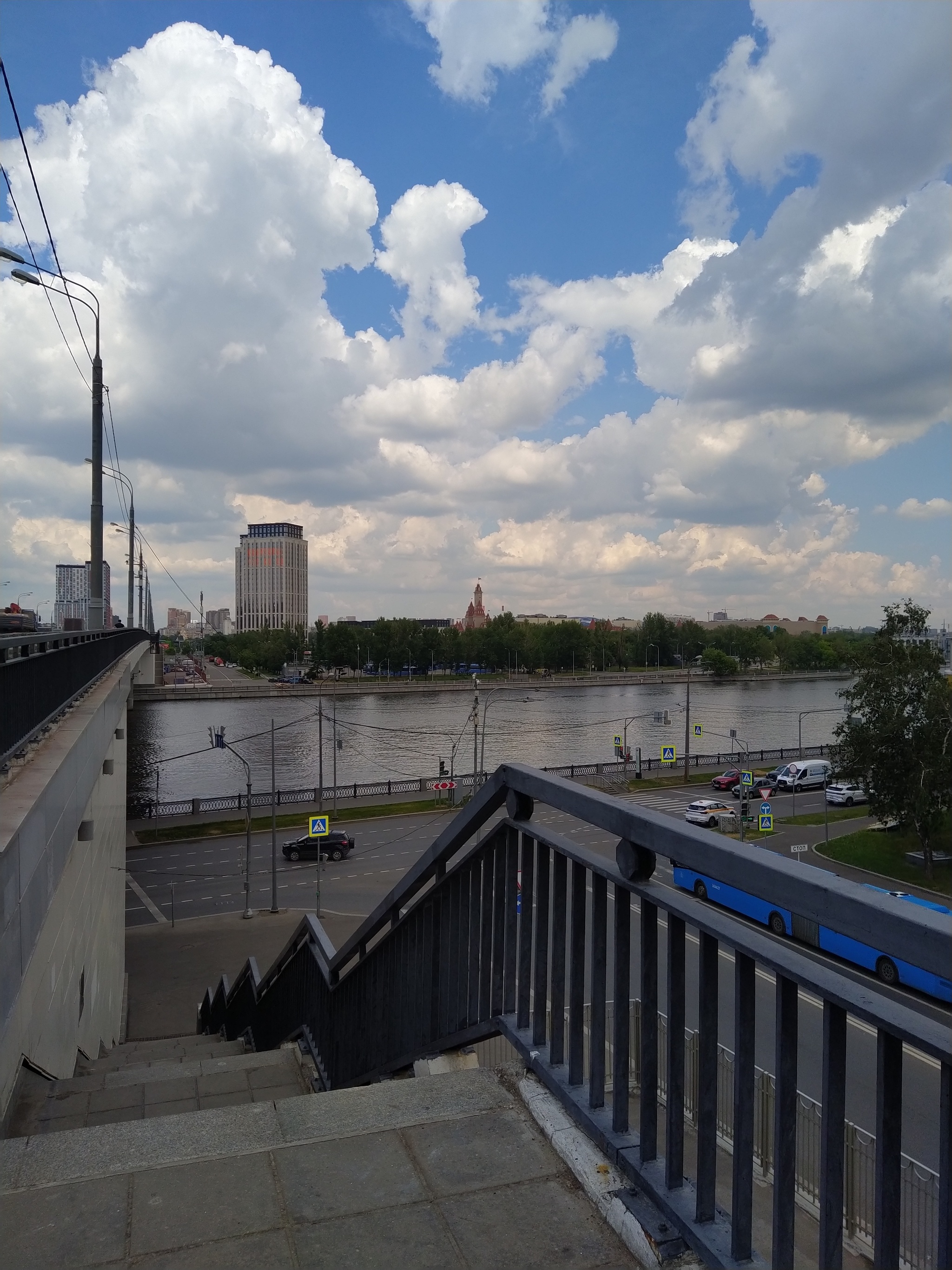 Running errands by bike - My, A bike, Moscow, Track, Longpost, Video, Vertical video