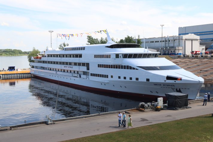 The Viktor Astafiev passenger ship worth 4.3 billion rubles was launched in St. Petersburg. Project A45-90.2 for Krasnoyarsk - news, Sdelanounas ru, Russia, Shipbuilding, Saint Petersburg, Krasnoyarsk region, launching, Longpost