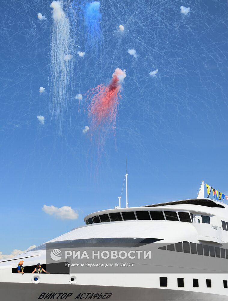 The Viktor Astafiev passenger ship worth 4.3 billion rubles was launched in St. Petersburg. Project A45-90.2 for Krasnoyarsk - news, Sdelanounas ru, Russia, Shipbuilding, Saint Petersburg, Krasnoyarsk region, launching, Longpost