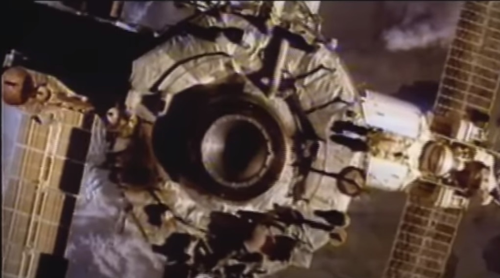 Continuation of the post “Anxiety. Fire and depressurization on the Russian space station Mir. We're on fire, guys! - Russia, the USSR, Space station, Fire, Depressurization, USA, Космонавты, Video, Youtube, Video VK, Longpost, Reply to post