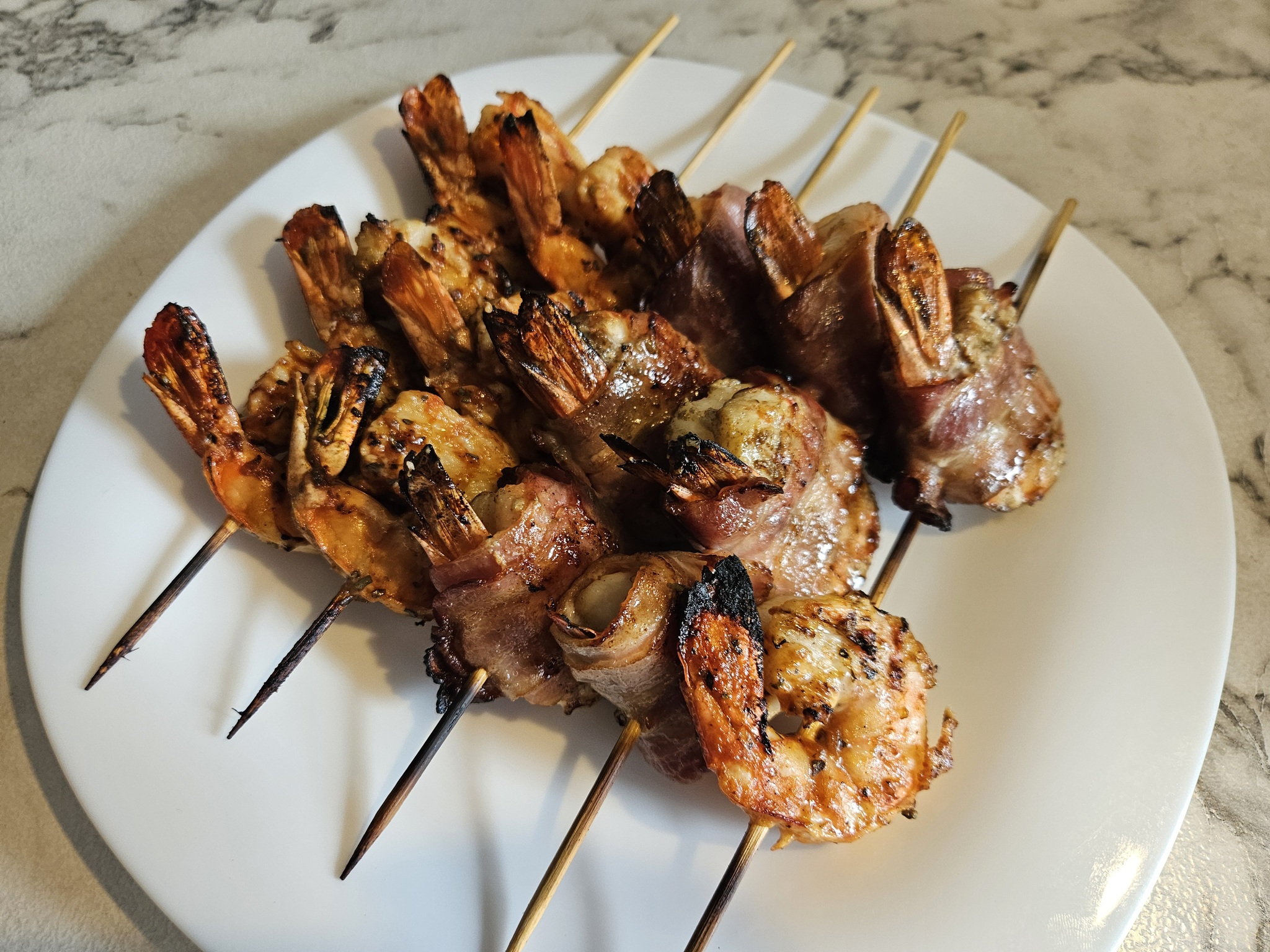 A hearty lunch for two from what's lying around in the refrigerator - My, Men's cooking, Serving dishes, Recipe, Cooking, Snack, Ingredients, Shrimps, Grill, Preparation, Food, Beer snack, On fire, Shashlik, Longpost