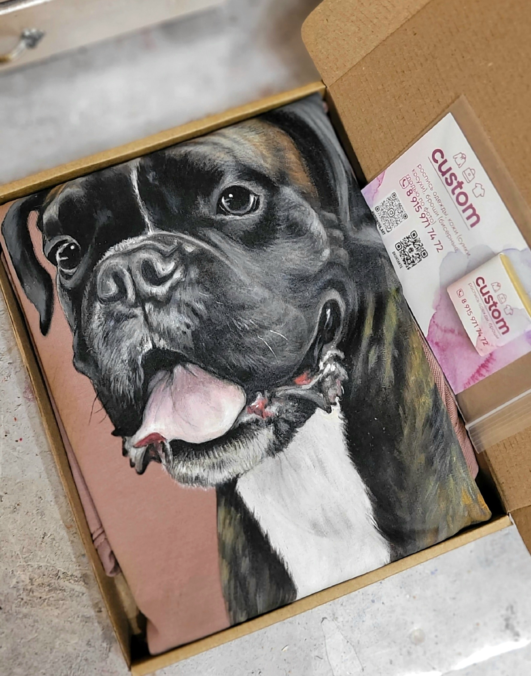 Portrait of a boxer dog on a T-shirt - My, German boxer, T-shirt, Longpost, Dog