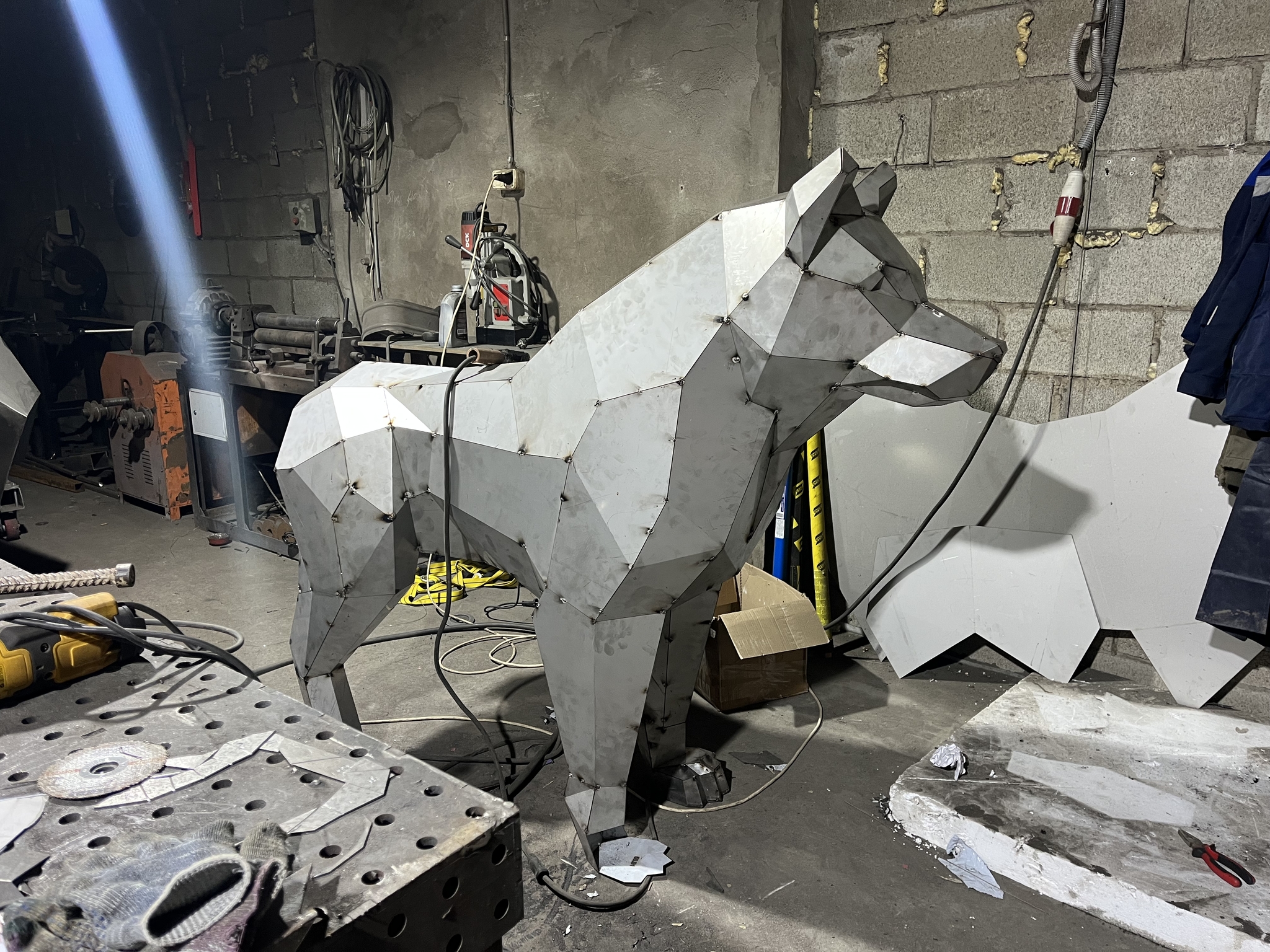 Stainless steel wolf - My, Wolf, Low poly, Art, Welding, Argon, Stainless steel, Longpost