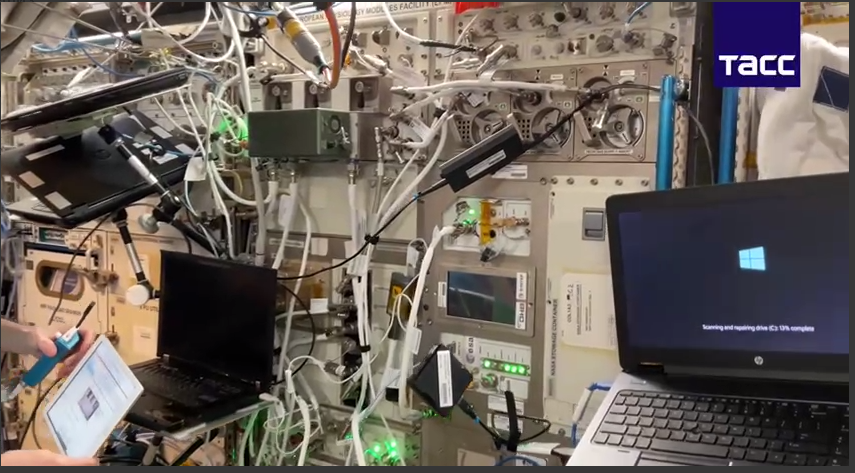 Windows is updated even on the ISS at the most inopportune moment - Youtube, ISS, Windows, Video, Rutube